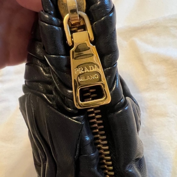 Prada Nappa Gauffre wristlet - Picture 5 of 12